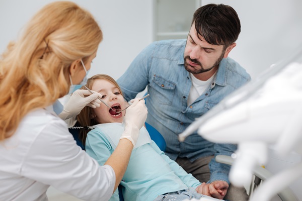 How Does A Family Dentist Perform A Dental Exam?