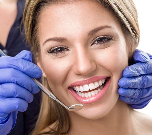 Oakland Teeth Whitening at Dentist